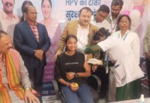 खड़गवां से प्रदेश में एचपीवी टीकाकरण अभियान की शुरुआत, 14 वर्ष की बालिकाओं को मिलेगा मुफ्त टीका