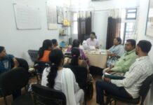 सरायपाली: स्वास्थ्य और महिला एवं बाल विकास विभाग की संयुक्त बैठक, हाई रिस्क गर्भवती महिलाओं और कुपोषण पर हुई चर्चा