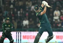 आईपीएल 2026 से पहले सनराइजर्स हैदराबाद को बड़ा झटका, इंग्लैंड के अनुभवी खिलाड़ी की एंट्री ? आईपीएल 2026 से पहले सनराइजर्स हैदराबाद को बड़ा झटका, इंग्लैंड के अनुभवी खिलाड़ी की एंट्री ?