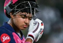 वैभव सूर्यवंशी ने किस गेंदबाज का ओवर मेडन खेला, अगरकर को मोहसिन ख़ान का संदेश! वैभव सूर्यवंशी ने किस गेंदबाज का ओवर मेडन खेला, अगरकर को मोहसिन ख़ान का संदेश!