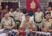 Korba News: ‘आंखें’ फिल्म से प्रेरित होकर रची ज्वेलरी शॉप लूट की साजिश, 2 आरोपी गिरफ्तार