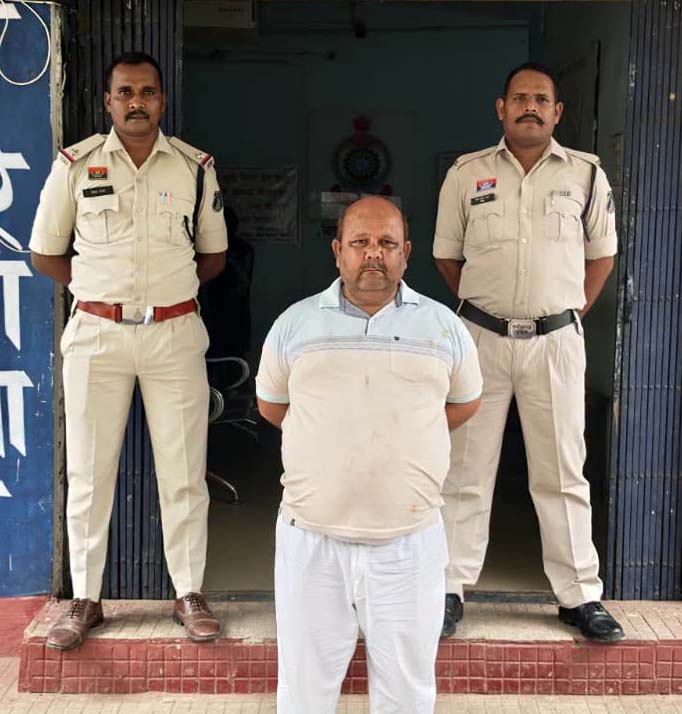 लेन-देन-के-विवाद-में-युवक-से-मारपीट-कर-कार-लूटने-वाला-आरोपी-गिरफ्ता