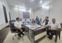 किराना एवं एजेंसी व्यापारी संघ के ज्ञापन पर प्रशासन का त्वरित एक्शन छोटे नोटों की समस्या के समाधान के लिए SDM ने बुलाई बैंक अधिकारियों एवं व्यापारियों की संयुक्त बैठक