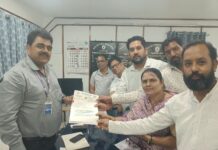 बरतुंगा सड़क समेत जनसमस्याओं को लेकर कांग्रेस प्रतिनिधिमंडल ने SECL महाप्रबंधक को सौंपा ज्ञापन
