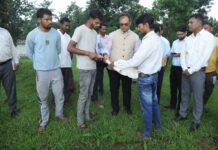 नक्सलवाद से बाहर आए अंतागढ़ के गांवों के विकास पर फोकस, कलेक्टर बोले- शिक्षा, स्वास्थ्य और बुनियादी सुविधाएं होंगी प्राथमिकता