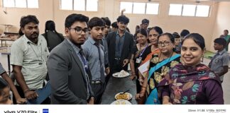 सरायपाली: के.जी. कॉन्वेंट विद्यालय में बिना ईंधन भोजन निर्माण (फायरलेस कुकिंग) प्रतियोगिता आयोजित, बच्चों ने दिखाई पाक-कला