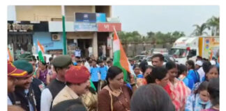 बेमेतरा में ‘रक्षा सूत्र रथ’ अभियान, बहनों ने जवानों के लिए भेजी राखियां और मिट्टी