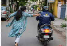 रायपुर में रैपिडो चालक महिला का बैग लेकर फरार, 35 हजार का सामान चोरी