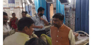 मंत्री के काफिले को स्कॉर्पियो ने मारी टक्कर, 6 लोग घायल; 4 रायपुर रेफर