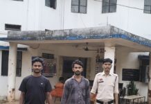 🚨 खुद को बजरंग दल और पुलिसकर्मी बताकर लूट-अपहरण का आरोप, 2 फरार आरोपी गिरफ्तार
