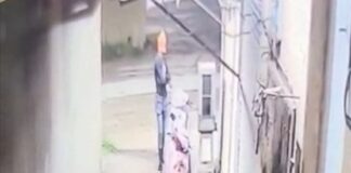 सरायपाली थाना के सामने से एक्टिवा चोरी, CCTV में कैद हुआ संदिग्ध