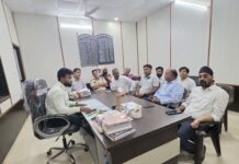 सरायपाली में दीपावली की तैयारियों को लेकर प्रशासन अलर्ट, एसडीएम ने व्यापारी संघ के साथ की अहम बैठक जयस्तंभ चौक, पदमपुर रोड और पटाखा बिक्री स्थल का किया निरीक्षण