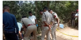 सरगुजा-सूरजपुर सीमा पर सड़क किनारे मिला युवक का शव, सिर और सीने पर चोट के निशान