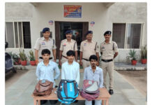 दुर्ग में 15.737 किलो गांजा जब्त, राजस्थान के 3 युवक गिरफ्तार; तीन मोबाइल फोन भी बरामद