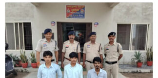 दुर्ग में 15.737 किलो गांजा जब्त, राजस्थान के 3 युवक गिरफ्तार; तीन मोबाइल फोन भी बरामद