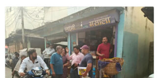रायपुर में फर्जी पुलिस अधिकारी बनकर लूट, युवक से मारपीट कर मोबाइल और एक्टिवा की चाबी छीनी; 2 आरोपी गिरफ्तार