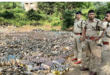 दुर्ग में 33,920 लीटर से ज्यादा जब्त शराब नष्ट, 11 थानों के 294 पुराने मामलों का निपटारा