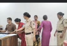 रायगढ़: अवैध शराब के खिलाफ कार्रवाई के दौरान पुलिस से विवाद, महिला ASI से धक्का-मुक्की; 4 आरोपी गिरफ्तार