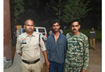 बलरामपुर: स्कूल परिसर में सहायक शिक्षक से मारपीट का आरोप, पुलिस ने आरोपी को गिरफ्तार कर जेल भेजा
