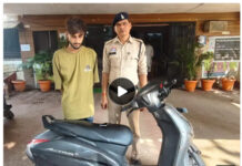 रायपुर में पत्नी के साथ टहल रहे युवक का मोबाइल झपटा, एक आरोपी गिरफ्तार; दूसरा फरार